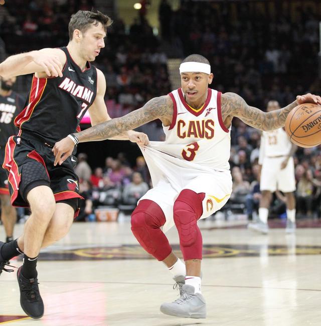 前场压迫 前场压迫